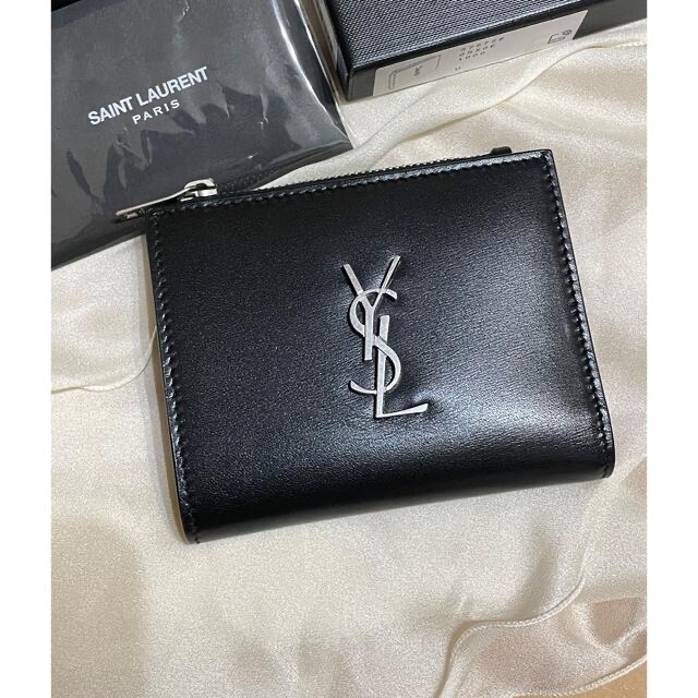 Saint Laurent(サンローラン)のほぼ新品　イヴサンローラン　折り財布 エンタメ/ホビーのエンタメ その他(その他)の商品写真