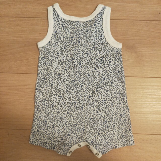 PETIT BATEAU(プチバトー)のpetit bateau ノースリーブロンパース6m/67cm キッズ/ベビー/マタニティのベビー服(~85cm)(ロンパース)の商品写真