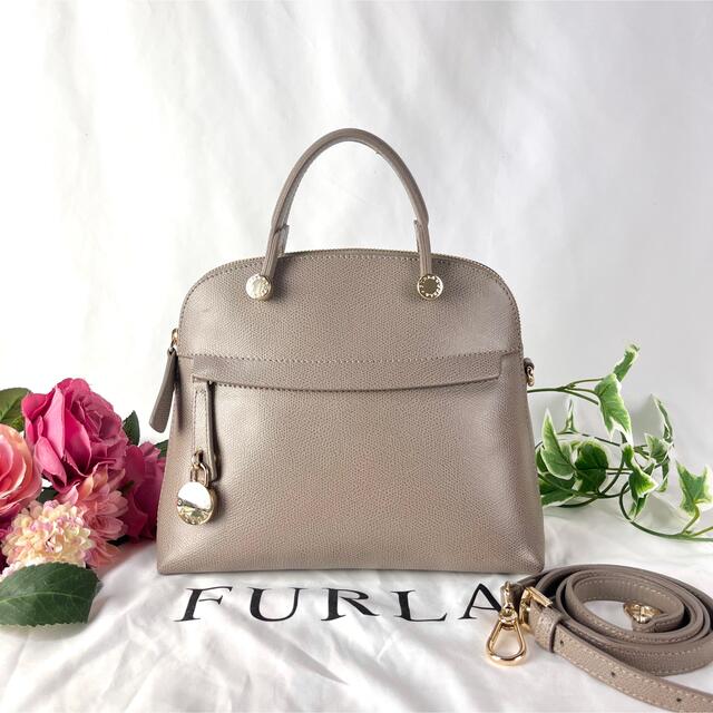 美品✨フルラ FURLA パイパー S グレージュ 2way ショルダーバッグ ...