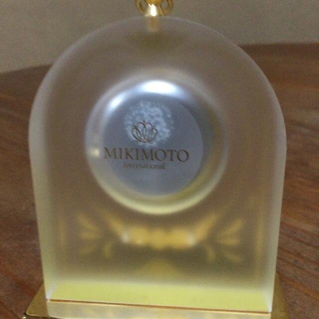 MIKIMOTO(ミキモト)のMIKIMOTO パール付き置時計 インテリア/住まい/日用品のインテリア小物(置時計)の商品写真