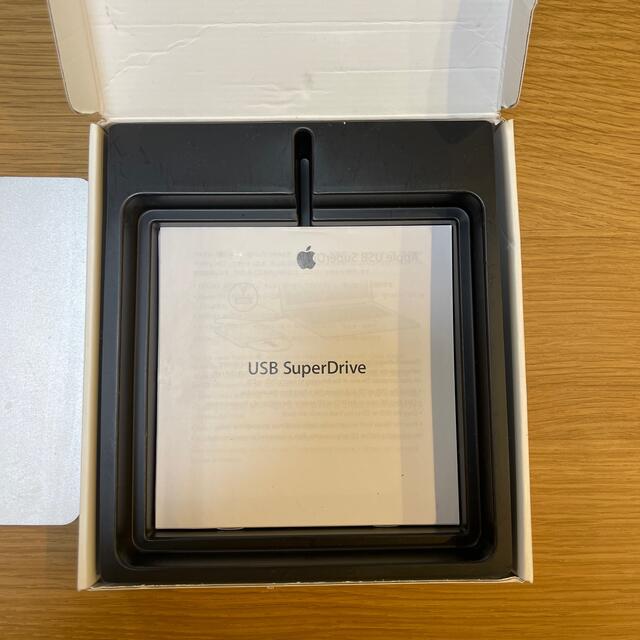 Apple(アップル)のApple USB SuperDrive 純正品 スマホ/家電/カメラのテレビ/映像機器(DVDプレーヤー)の商品写真