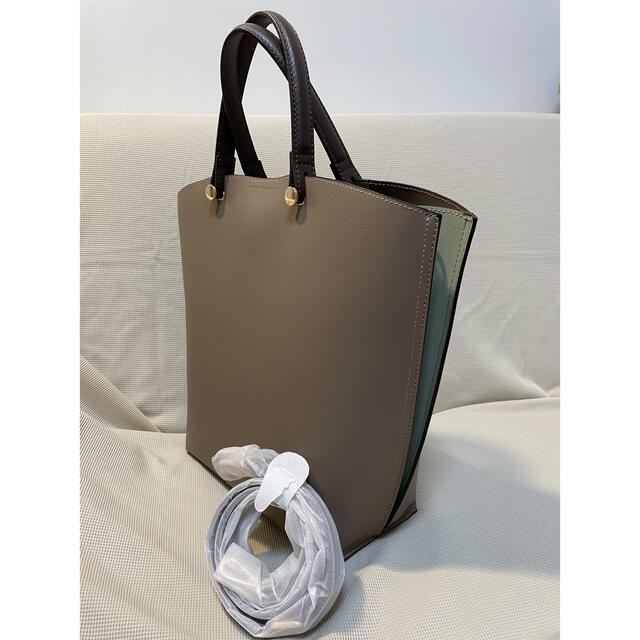 【予約販売】本 ※購入前要コメントMARC BY MARC JACOBS クラッチバッグ レザー