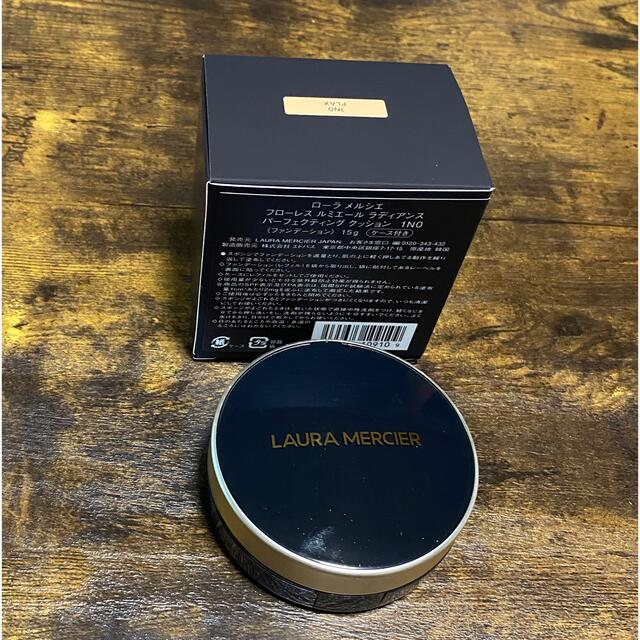 laura mercier(ローラメルシエ)のフローレス ルミエール ラディアンス パーフェクティング クッション 1N0 コスメ/美容のベースメイク/化粧品(ファンデーション)の商品写真