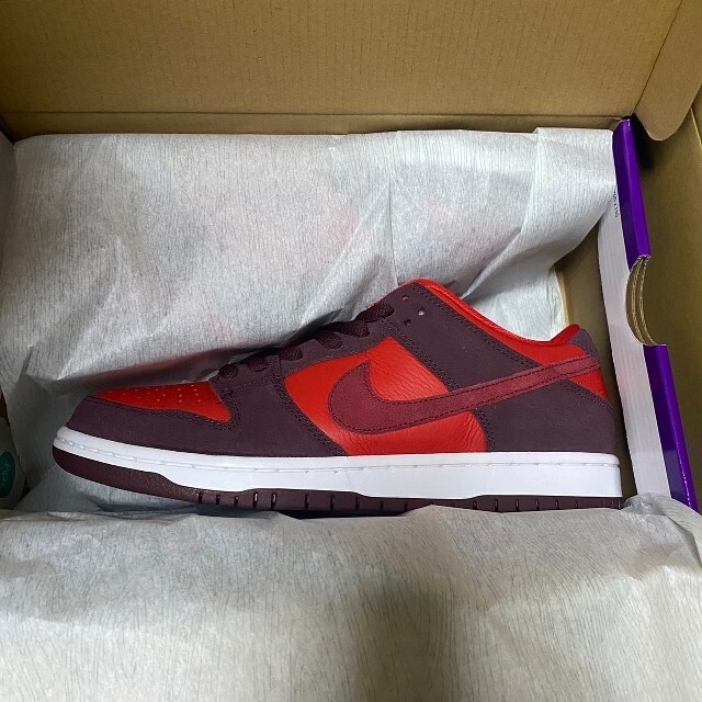 Nike SB Dunk Low "Cherry"　26.5