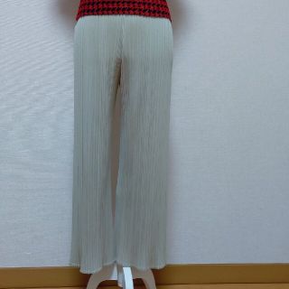 プリーツプリーズイッセイミヤケ カジュアルパンツ(レディース)の通販 ...