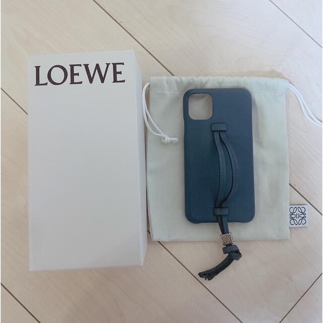 LOEWE(ロエベ)の難あり ロエベ iPhone11 スマホケース スマホ/家電/カメラのスマホアクセサリー(iPhoneケース)の商品写真