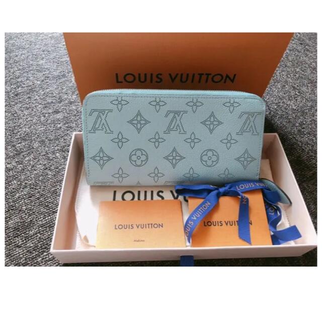 LOUIS VUITTON(ルイヴィトン)の限定色 新品Louis Vuitton長財布マヒナ ジッピーウォレット レディースのファッション小物(財布)の商品写真