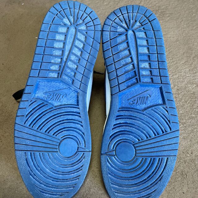 NIKE(ナイキ)のユニオン×ジョーダン1 ストームブルー/バーシティレッド メンズの靴/シューズ(スニーカー)の商品写真