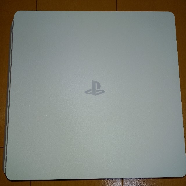 PlayStation4(プレイステーション4)のPlayStation4 本体 CUH-2200AB02 エンタメ/ホビーのゲームソフト/ゲーム機本体(家庭用ゲーム機本体)の商品写真
