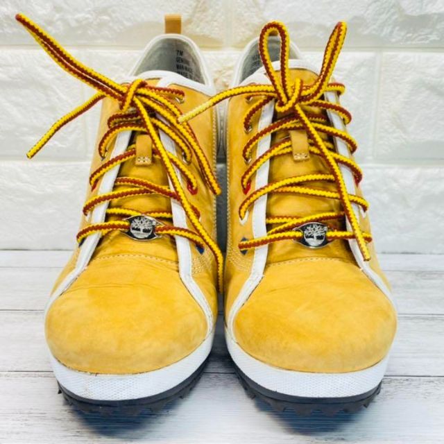 Timberland(ティンバーランド)のTimberland ×トミーガール スエード ショートブーツ ウェッジソール レディースの靴/シューズ(ブーツ)の商品写真