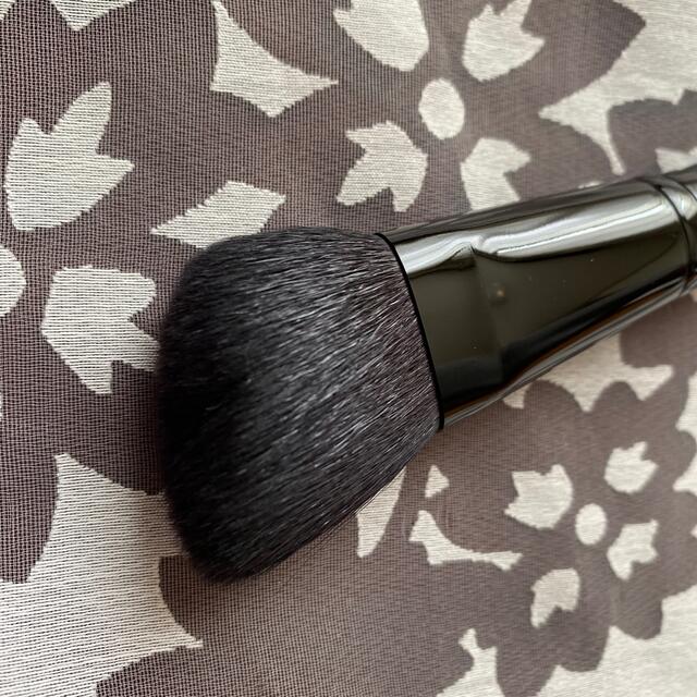 bareMinerals(ベアミネラル)のbareMinerals ブラシ　新品、未使用 コスメ/美容のベースメイク/化粧品(その他)の商品写真