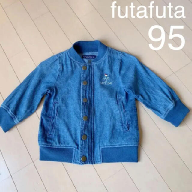 futafuta(フタフタ)のfutafuta（フタフタ） デニムジャケット　ジャンパー　95  キッズ/ベビー/マタニティのキッズ服女の子用(90cm~)(ジャケット/上着)の商品写真