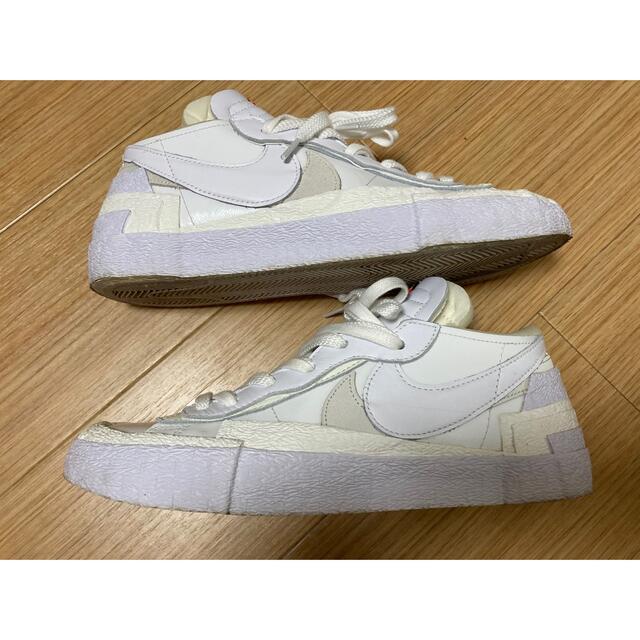 NIKE(ナイキ)のsacai × Nike Blazer Low "White Patent メンズの靴/シューズ(スニーカー)の商品写真