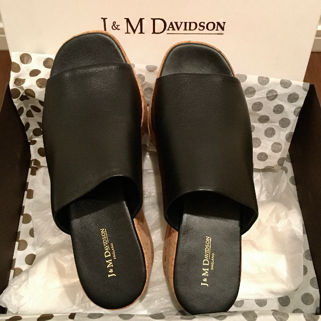 J&M DAVIDSON(ジェイアンドエムデヴィッドソン)の新品未使用✨ J＆M DAVIDSON ジェイ&エム デヴィッドソン ミュール レディースの靴/シューズ(サンダル)の商品写真