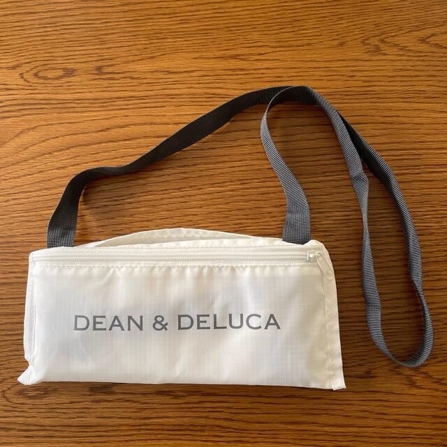 DEAN & DELUCA(ディーンアンドデルーカ)のDEAN&DELUCA ゼクシィ　エコバッグ　新品 レディースのバッグ(エコバッグ)の商品写真