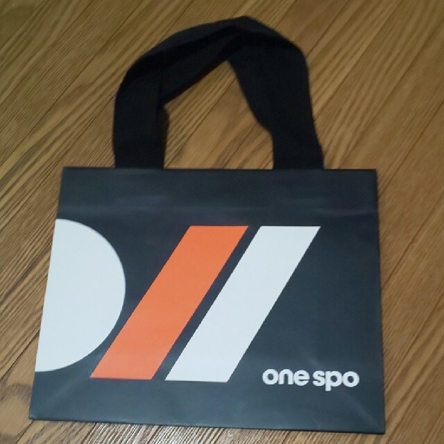 one spo(ワンスポ)のone spo 紙袋  約32cm×26cm×12cm 1枚 レディースのバッグ(ショップ袋)の商品写真
