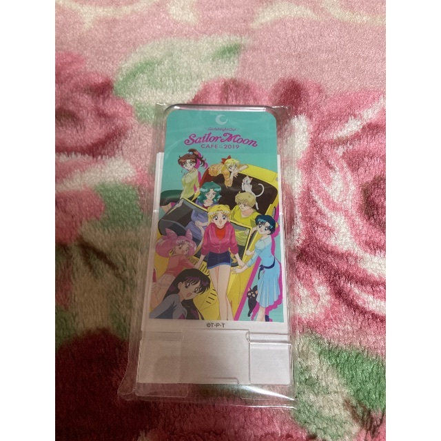 セーラームーン(セーラームーン)のセーラームーンカフェ　スマホスタンド スマホ/家電/カメラのスマホアクセサリー(モバイルケース/カバー)の商品写真