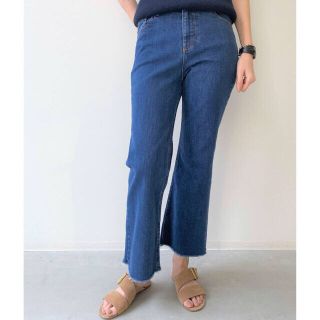 アパルトモンドゥーズィエムクラス(L'Appartement DEUXIEME CLASSE)の美品⭐️L'Appartement CROPPED FLARE DENIM (デニム/ジーンズ)