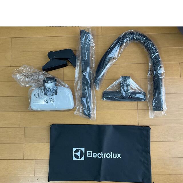 Electrolux(エレクトロラックス)のエルゴラピード・パワープロ　スティック掃除機ZB3425BL付属品 スマホ/家電/カメラの生活家電(掃除機)の商品写真