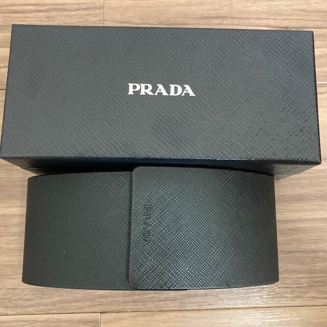 PRADA(プラダ)の美品プラダサングラスフォックス型 セルフレーム ブラック/ピンク×グレーミラー レディースのファッション小物(サングラス/メガネ)の商品写真