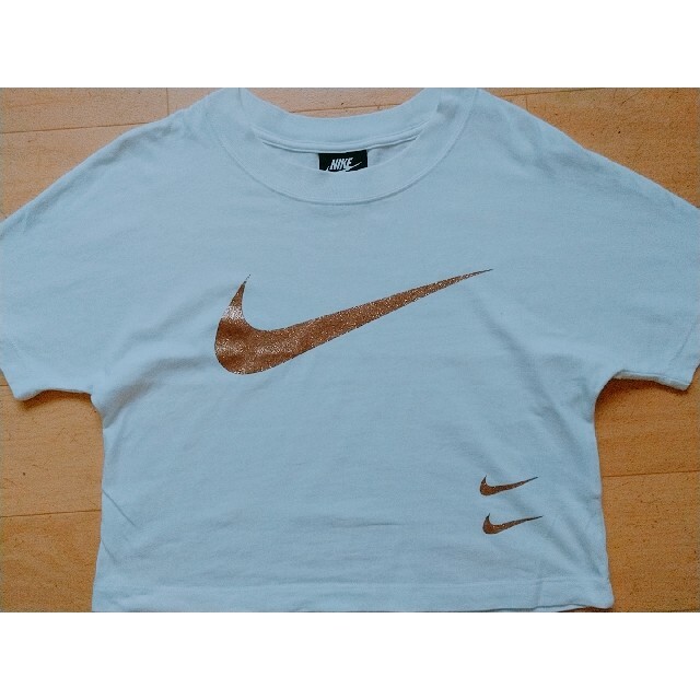 NIKE(ナイキ)のNIKE ナイキ TシャツレディースXSサイズ スポーツ/アウトドアのトレーニング/エクササイズ(ヨガ)の商品写真