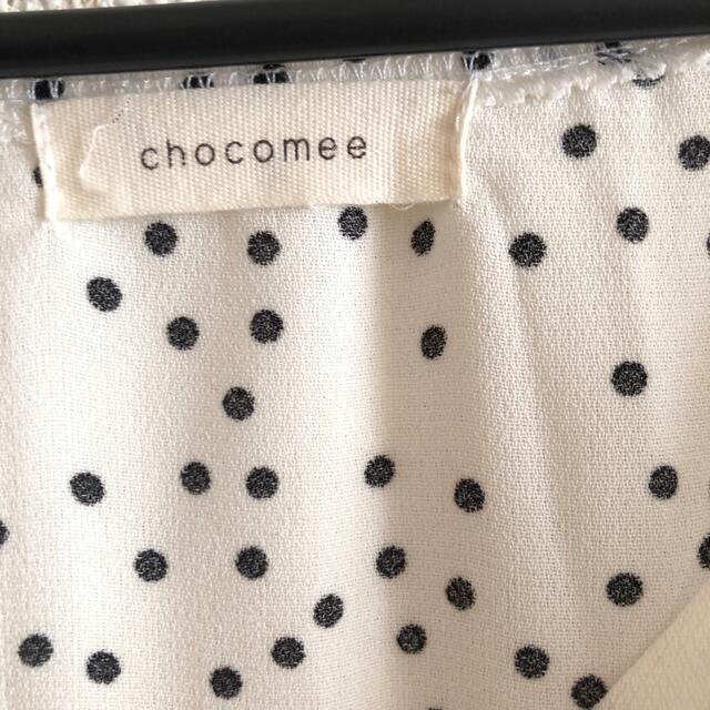 chocomee(チョコミー)の【最終値下げ】ちょこみー　フリルドットブラウス　chocomee レディースのトップス(シャツ/ブラウス(半袖/袖なし))の商品写真