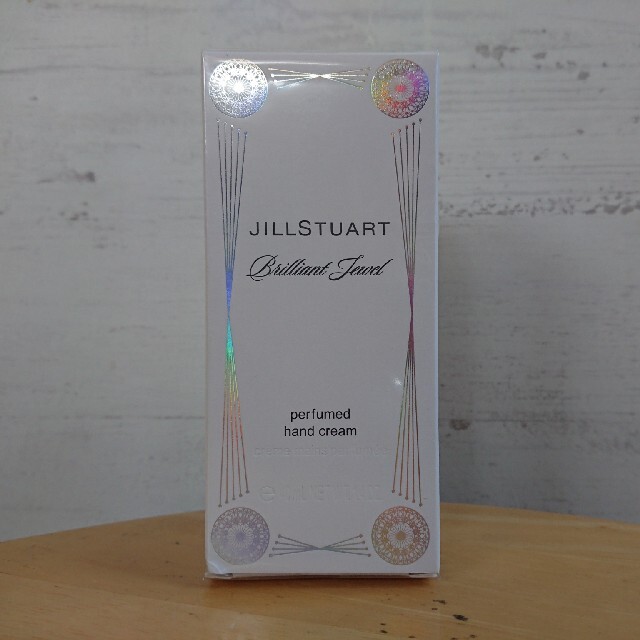JILLSTUART(ジルスチュアート)のJILL STUART ブリリアントジュエル パフュームドハンドクリーム 40g コスメ/美容のボディケア(ハンドクリーム)の商品写真