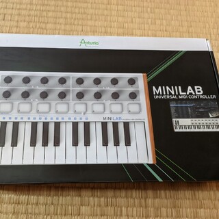 アイアイエムケー(iiMK)のMinilab midiキーボード(MIDIコントローラー)