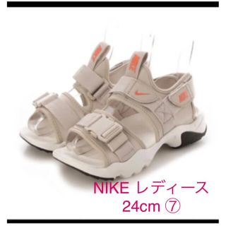 ナイキ(NIKE)の新品　タグ付き　24 NIKE ナイキ キャニオンサンダル ベージュ　ピンク(サンダル)