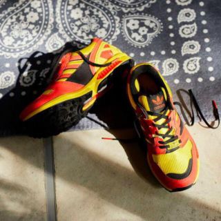 adidas(レッド/赤色系)のフリマアイテム一覧 adidas(レッド/赤色系)のフリマアイテム一覧