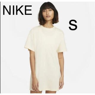 ナイキ(NIKE)のNIKE/ナイキ エッセンシャルドレス Tシャツワンピース(ミニワンピース)