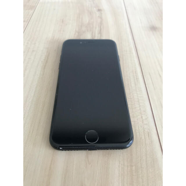 iPhone(アイフォーン)のiPhone 7 32GB Simフリー　BLACK スマホ/家電/カメラのスマートフォン/携帯電話(スマートフォン本体)の商品写真