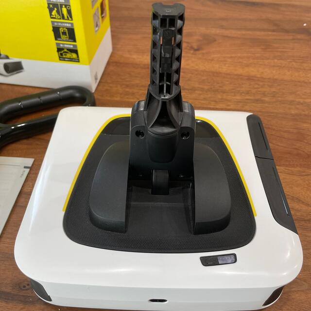 KARCHER スティッククリーナー KB 5 ホワイト スマホ/家電/カメラの生活家電(掃除機)の商品写真