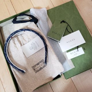 グッチ(Gucci)のGUCCI　カチューシャ　新品(カチューシャ)