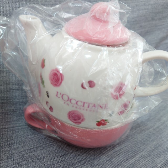 L'OCCITANE(ロクシタン)の◆ 新品 ロクシタン ティーポット ティーカップ ◆ インテリア/住まい/日用品のキッチン/食器(グラス/カップ)の商品写真