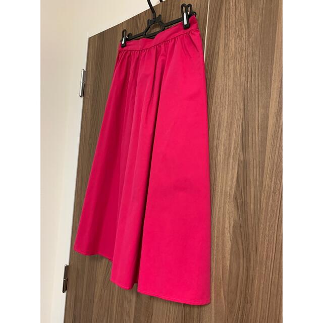 GU(ジーユー)のGU ショッキングピンクフレアスカート レディースのスカート(その他)の商品写真