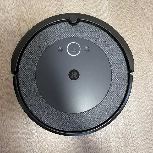 Roomba i3