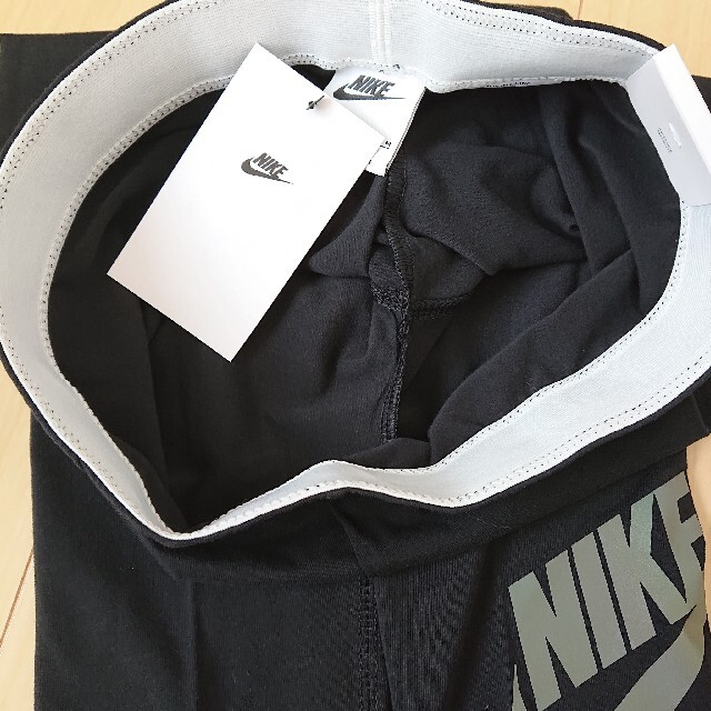 NIKE(ナイキ)の新品 NIKE ガールズ 150 レギンス AIR ナイキ キッズ/ベビー/マタニティのキッズ服女の子用(90cm~)(パンツ/スパッツ)の商品写真