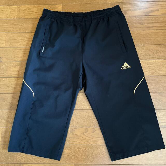 adidas(アディダス)のアディダス  adidas ハーフパンツ スポーツ/アウトドアのトレーニング/エクササイズ(トレーニング用品)の商品写真