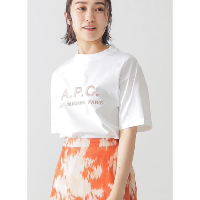 A.P.C(アーペーセー)の新品　APC BEAMS LIGHTS 別注　半袖　Tシャツ　白　A.P.C. レディースのトップス(Tシャツ(半袖/袖なし))の商品写真