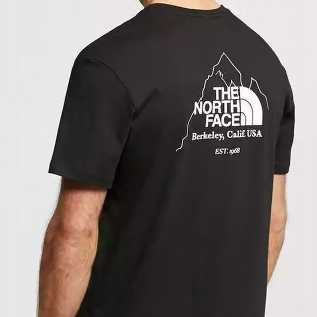 THE NORTH FACE(ザノースフェイス)のノースフェイス 半袖Tシャツ Biner Graphic 4 黒 XLサイズ メンズのトップス(Tシャツ/カットソー(半袖/袖なし))の商品写真