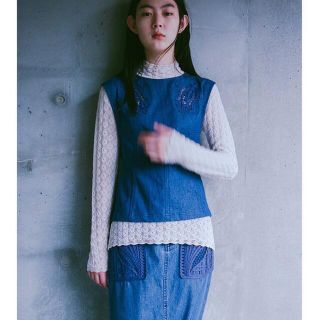 マメ(mame)の値下げ 新品mame Embroidered Denim Top(ベスト/ジレ)