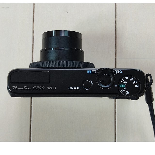 Canon(キヤノン)のジャンク　Canon POWERSHOT S200 BK スマホ/家電/カメラのカメラ(コンパクトデジタルカメラ)の商品写真