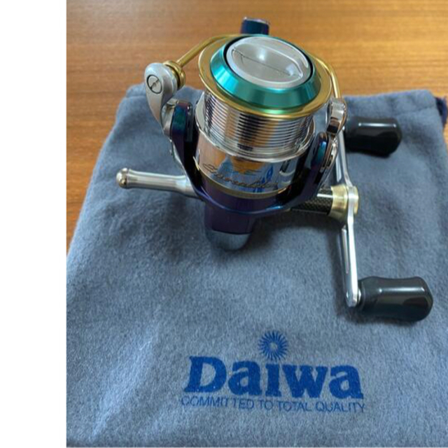 DAIWA ダイワ リール 初代07エメラルダス