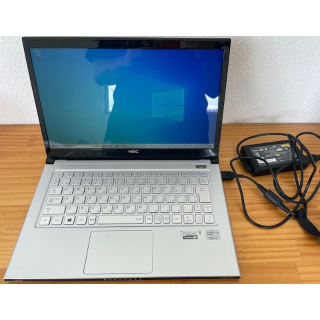 NEC LaVie LZ550/H Core i5 Win10