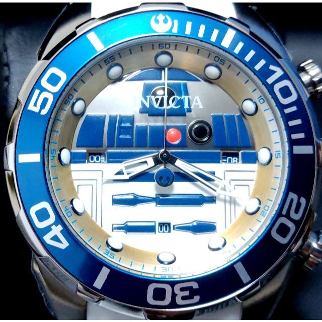 INVICTA(インビクタ)の$795 インビクタ STARWA  R2-D2 ホワイト シリコン 激レア！ メンズの時計(腕時計(アナログ))の商品写真