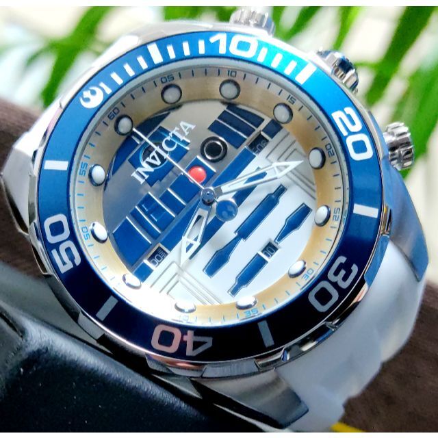 INVICTA - $795 インビクタ STARWA R2-D2 ホワイト シリコン 激レア