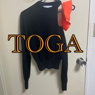 トーガ(TOGA)のTOGAトップス　ワンショルダー(ニット/セーター)