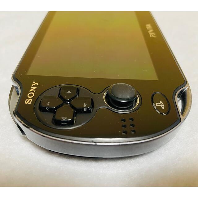 PlayStation Vita(プレイステーションヴィータ)のPS Vita PCH-1100ZA01 クリスタルブラック 動作良好 エンタメ/ホビーのゲームソフト/ゲーム機本体(家庭用ゲーム機本体)の商品写真