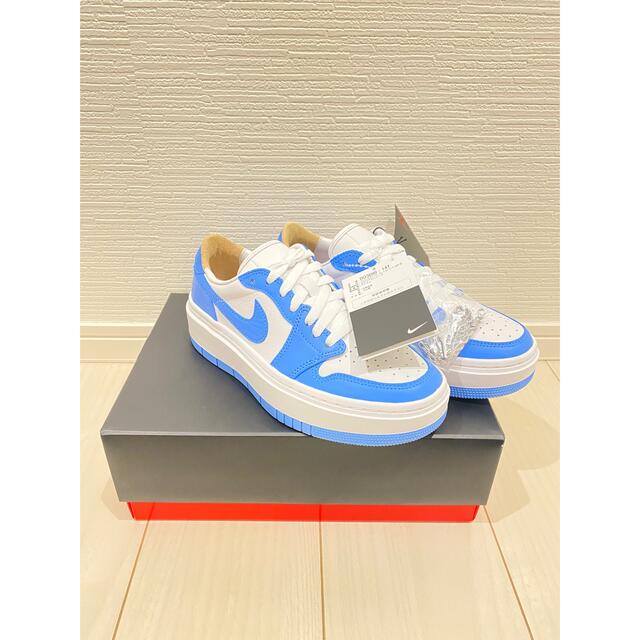 NIKE(ナイキ)のNike WMNS Air Jordan 1 University Blue レディースの靴/シューズ(スニーカー)の商品写真